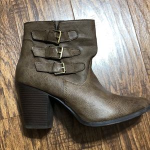 Ankle boots